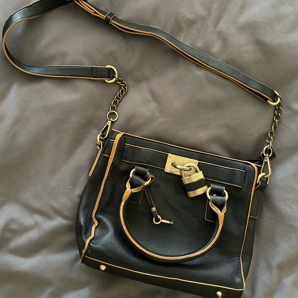 Melie Bianco Black and Gold Women's Bag